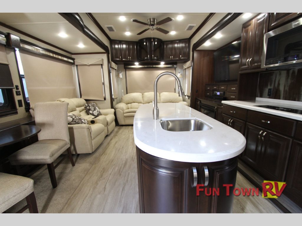 RiverStone 38TS Fifth Wheel