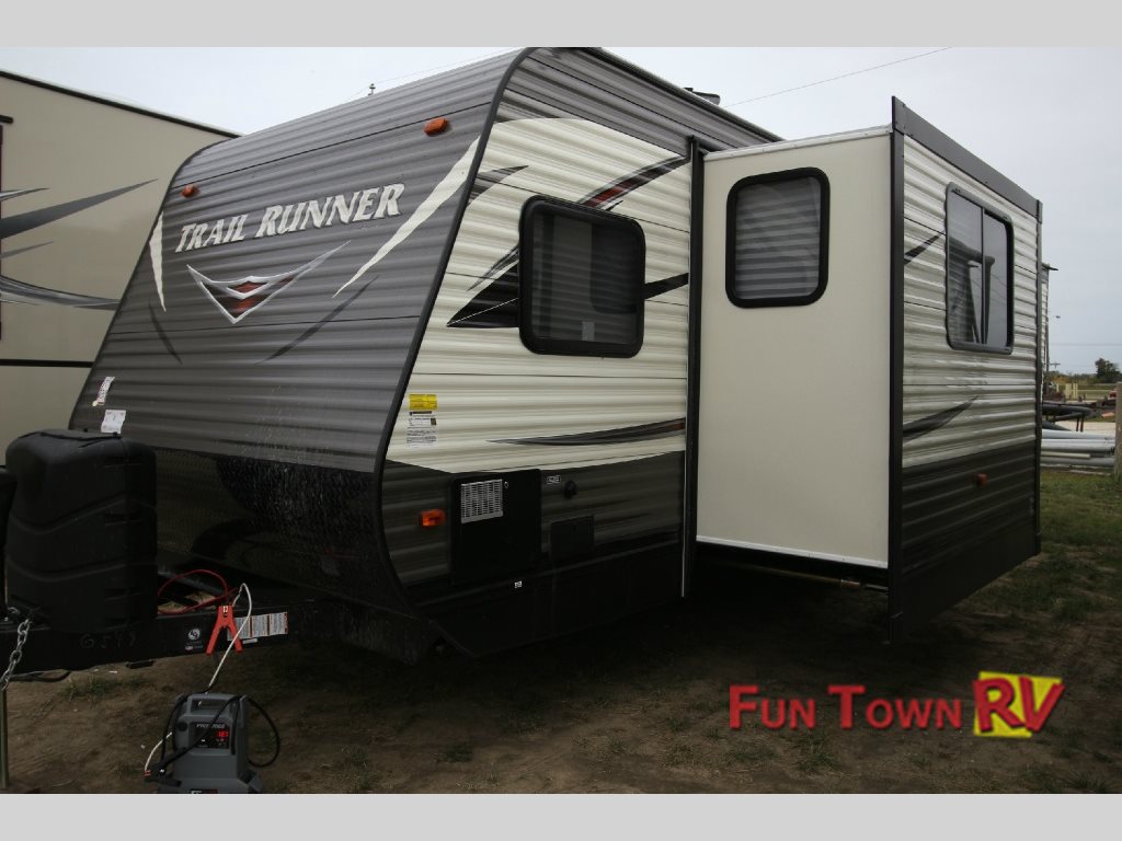 Heartland Trail Runner Toy Hauler Travel Trailer
