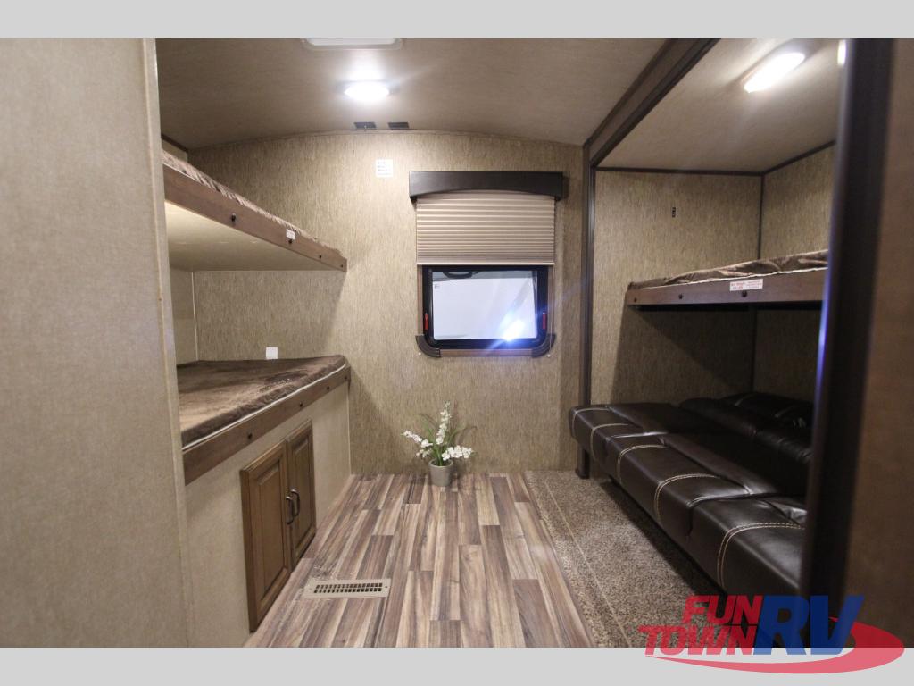 Fun Finder Signature Edition travel trailer bunkhouse