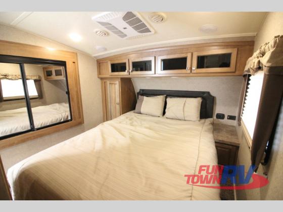 Forest River Signature Ultra- Lite Fifth Wheel Bedroom