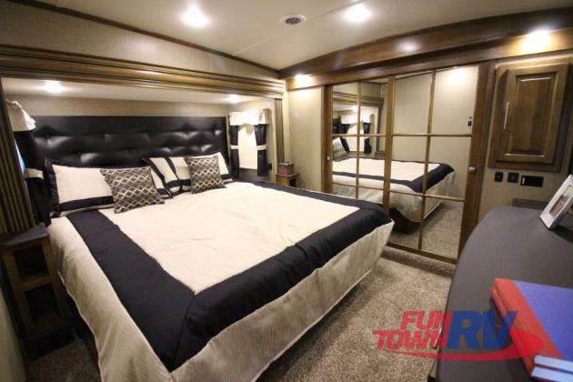 Coachmen Brookstone Fifth Wheel Bedroom