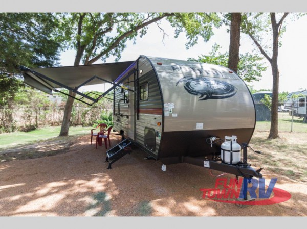 Wolf Pup bunkhouse travel trailer