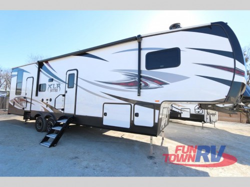 Forest River Nitro Toy Hauler Fifth Wheel