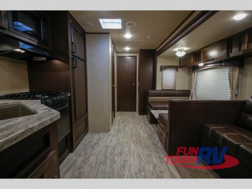 Della Terra Travel Trailer Interior