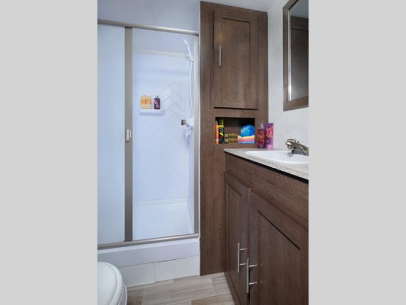 wildwood 26DBLE bathroom