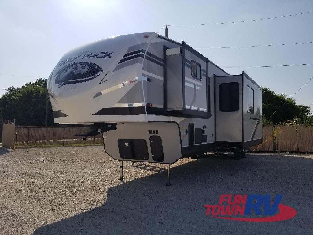 New 2020 Forest River RV Cherokee Wolf Pack 365PACK16