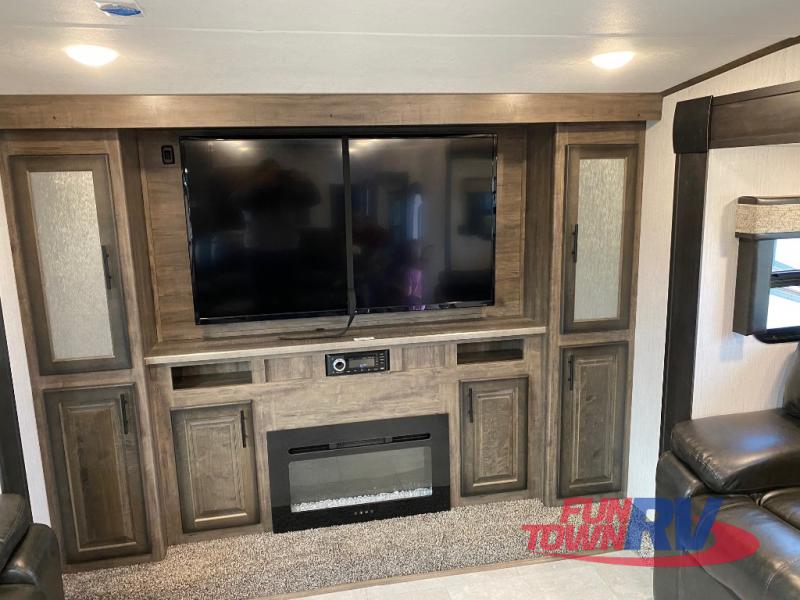 Elkridge living room