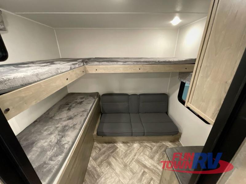 PALOMINO PUMA 28BHSS